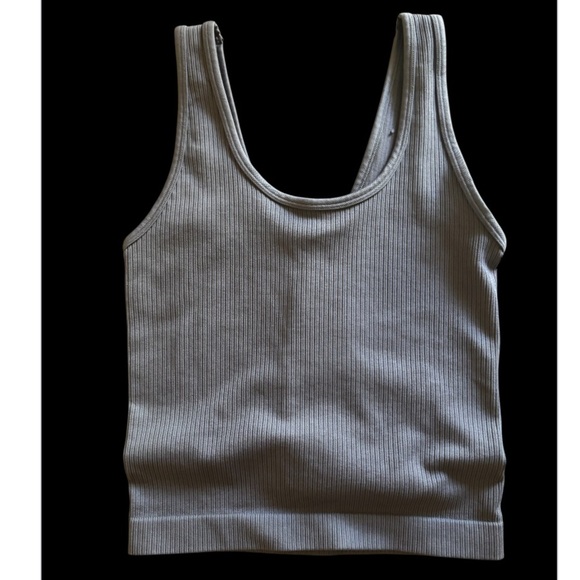 A New Day Long ribbed Crop Tank EUC - Picture 1 of 2